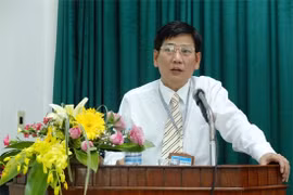 越南平阳省人民委员会副主席梅雄勇