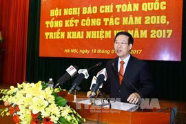 越共中央政治局委员、中央书记处书记、中央宣教部部长武文赏在会议上发表讲话