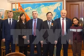  俄罗斯共产党主席对越南的支持予以高度评价