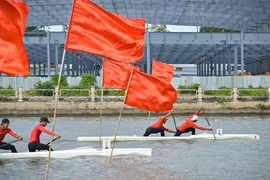 皮划艇比赛从4月16日至18日在宁桥郡开良河举行。