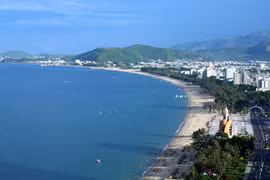 庆和省芽庄市美景。（图片来源：因特网）