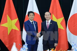 越南国家主席陈大光会见日本首相安倍晋三