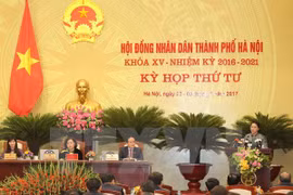 国会主席阮氏金银在第十五届河内人民议会第四次会议上发表讲话。（图片来源：越通社）