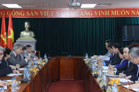 越南劳动总联合会与奥地利工会联合会举行会谈