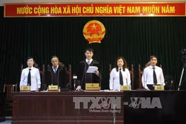 河内市人民法院对51名被告人作出判决。