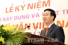 越共中央宣教部部长武文赏在庆典上致辞。