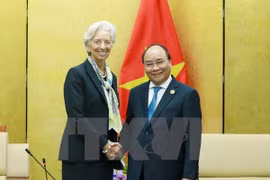 越南政府总理阮春福会见国际货币基金组织总裁克里斯蒂娜·拉加德