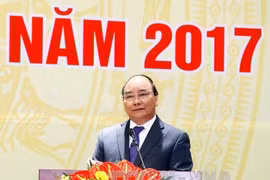 阮春福总理出席会议并发表讲话