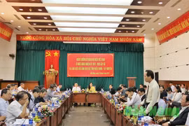 见面会场景。