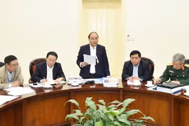 越南政府总理阮春福主持会议