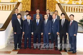 越南政府总理阮春福会见韩国乌山市前市长