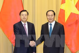 陈大光主席去年11月会见来越访问的中国全国人大常委会委员长张德江。