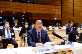 越南国会主席王廷惠出席第五次世界议长大会开幕式