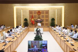 政府总理范明政：在实施社交距离地区做好就地医疗和后勤保障工作