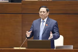 越南第十五届国会第二次会议：越南政府总理范明政解答选民和国会代表关注的问题