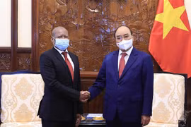 国家主席阮春福会见南非驻越大使