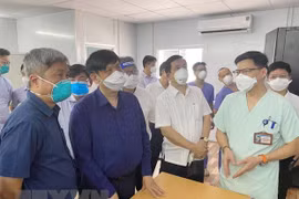 卫生部长阮青龙：杜绝重症患者救治设备短缺现象
