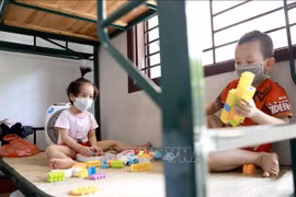 越南确保因疫情成为孤儿的儿童受照顾权