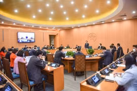 新冠肺炎疫情：从2月16日0时起河内全市街边饭摊和宗教场所等暂时关闭