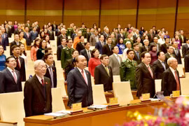 最高目标是服务国家和民族利益