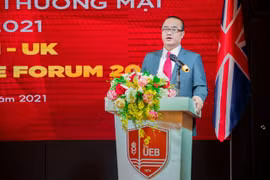 越南与英国进行经贸发展与应对气候变化合作