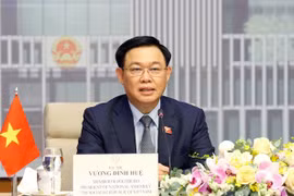 越南国会主席王廷惠与澳大利亚议会议长举行会谈