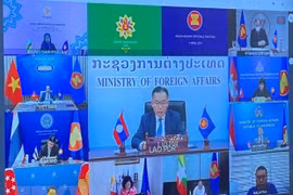 确保东盟的中心作用和东盟的对外交往关系