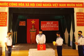 国会和人民议会换届选举：长沙岛县选民积极参加提前投票