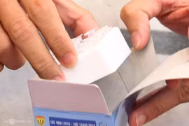 越南佛教协会向尼泊尔捐赠2000套新冠病毒检测试剂盒
