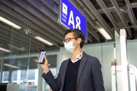 越航正式试行 “电子健康护照”