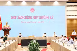  政府8月份例行记者会：国产疫苗的安全性、免疫原性和保护效力仍需进一步评估