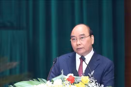 越南国家主席阮春福出席2021年全军军政会议
