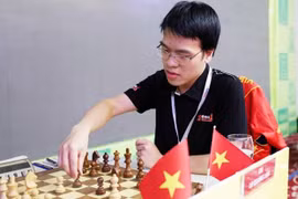越南国际象棋特级大师黎光廉代替苏珊·波尔加成为美国韦伯斯特大学国际象棋队主教练