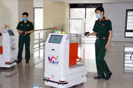 越南将机器人送往北江省助力抗疫