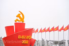 美国记者：越共十三大确定推动越南繁荣发展的方式