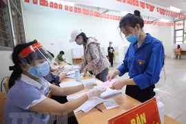 选民高度评价各投票站的防疫工作