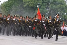 苏林大将：着力弘扬英雄传统精神 出色完成各项工作任务
