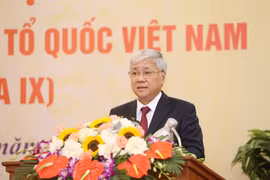 杜文战被推选为越南祖国阵线中央委员会主席