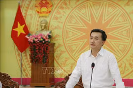 越南卫生部工作代表团莅临同塔省视察新冠肺炎疫情防控工作情况