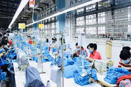 平阳省企业需聘５万名员工