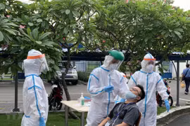 卫生部副部长：胡志明市须加快推进新冠病毒检测 尽快发现本土确诊病例