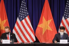 关于美国驻越南大使馆新办公楼建设场地的协议正式签署
