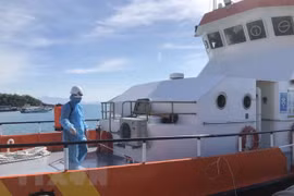 庆和省成功急救在海上遇险的一名菲律宾籍船员