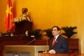 越南第十五届国会第一次会议：政府总理向国会提交新一届政府的组织方案