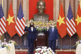越南国家主席阮春福会见美国副总统卡玛拉•哈里斯