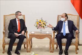  越南政府总理阮春福会见奥地利驻越大使 
