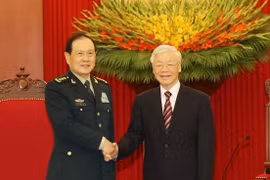 越共中央总书记阮富仲会见中国国务委员、国防部长魏凤和