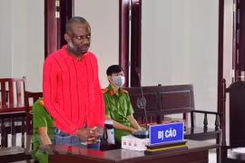 一名外籍男子因涉嫌运输毒品罪一审被判死刑