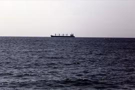 韩国寻找海上失踪的越南船员