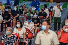 新冠肺炎疫情：河内市许多封锁区获解封 全市新冠疫苗接种率达77.1%
